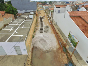 Calçamento das travessas que ficam localizadas próximas a rua Tobias Barreto