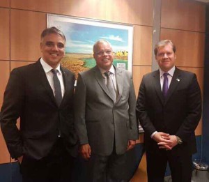 Foto:  Deputado federal Fábio Reis, prefeito de Socorro Pe. Inaldo e o ministro do Turismo