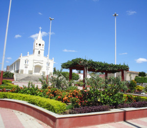Adustina realiza concurso 
