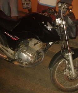 Moto abandonada após assalto