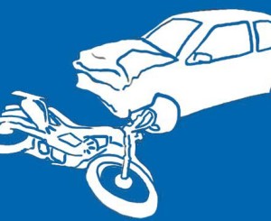 Acidente entre carro e moto deixa um morto