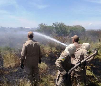 Incêndio inviabilizava a saída do grupo