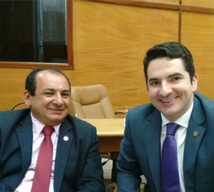 Deputados selam acordo 