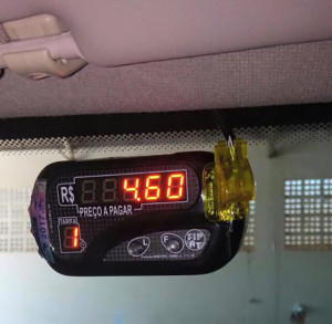 Taxímetro começa a ser implantado 