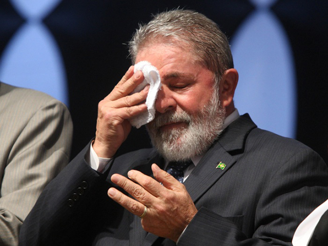 O ex-presidente é acusado de lavagem de dinheiro e falsidade ideológica