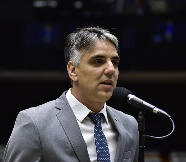 Deputado Fábio Reis durante discurso (Foto: Zeca Ribeiro)