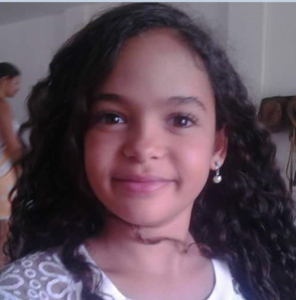 Tainah antes do tratamento