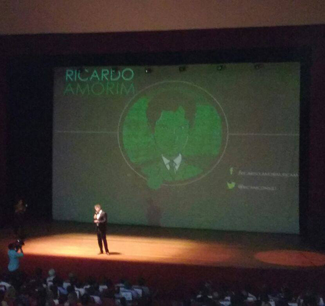 Conferência foi realizada no Teatro Tobias Barreto