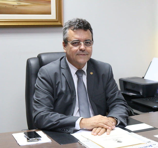 Deputado Luciano Pimentel