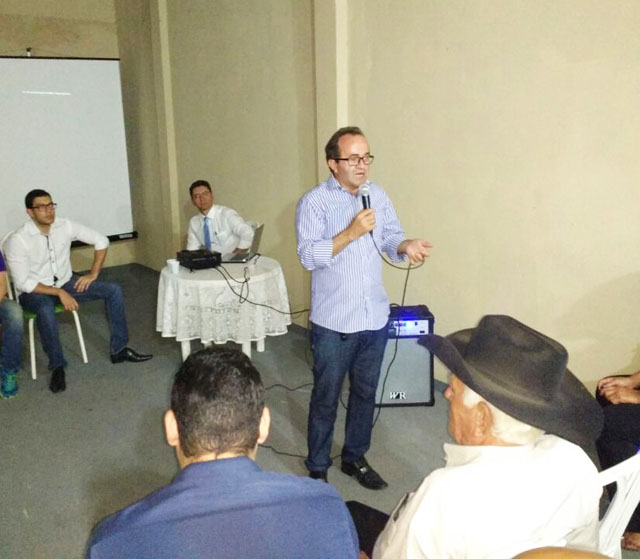 Aloízio tem nome aclamado para ocupar cargo de vice
