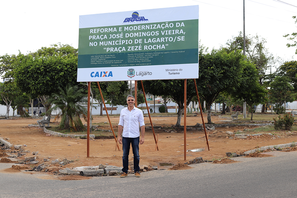 Praça Zezé Rocha
