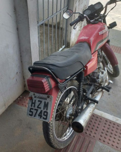 Moto recuperada (Foto: GML)