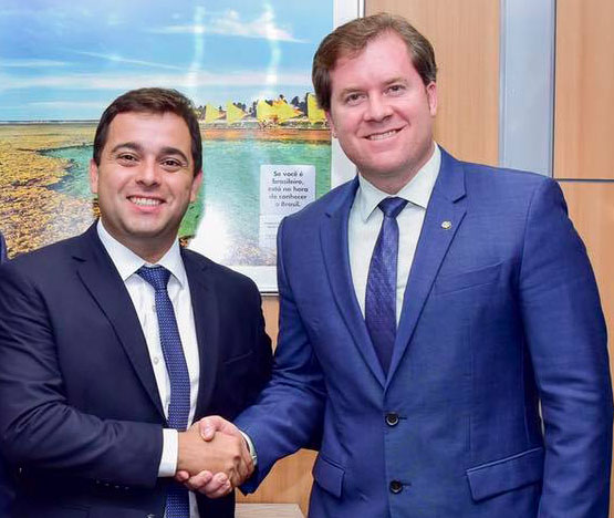 Iggor Oliveira (PSC) duirante reunião com o ministro do Turismo Marx Beltrão