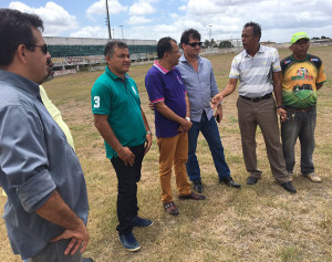 Situação do estádio Barretão chamou a atenção dos representantes (Foto: Aloísio Andrade)