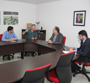 Reunião ocorreu na última quinta-feira na Sedetec (Foto: Danilo França)