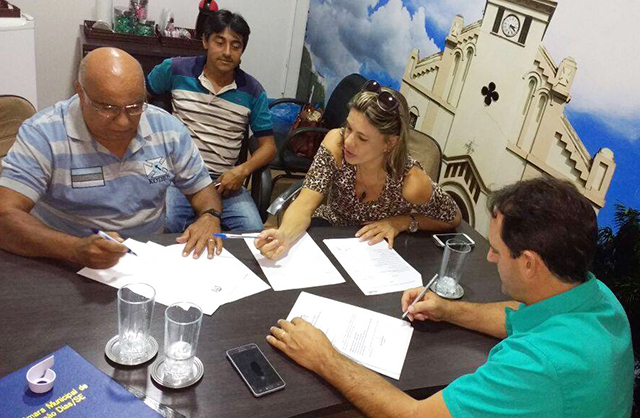 Presidente Jorge de Lourival com equipe admistrativa da Câmara