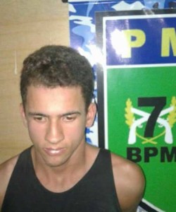 Jovem conduzido a Delegacia de Lagarto