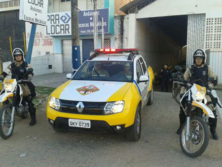 Agentes também realizaram 12 buscas de pessoal em suspeitos (Fotos: reprodução)