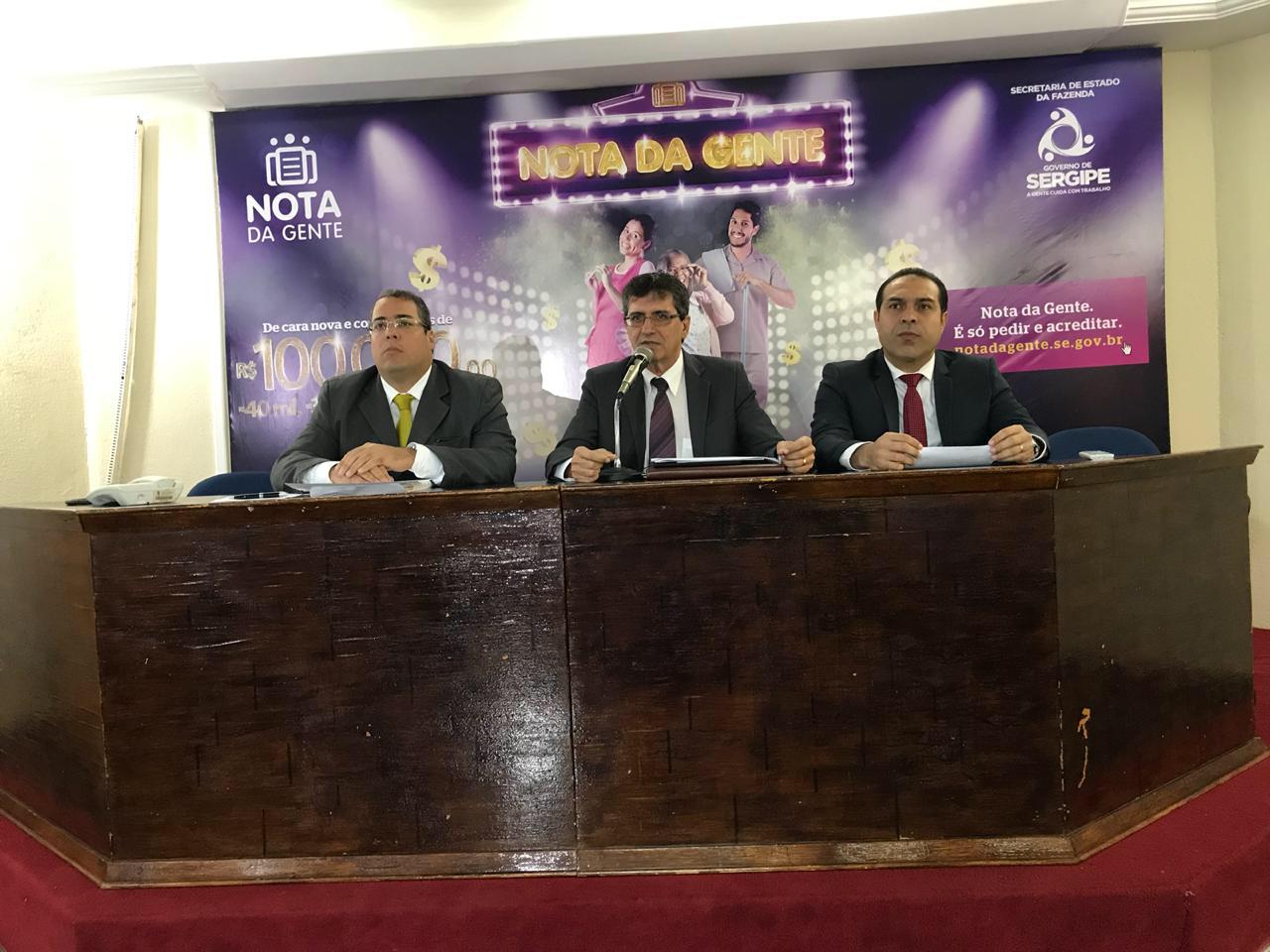 Governo anuncia medidas para reduzir despesas