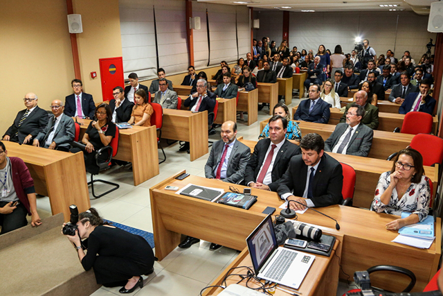 Solenidade ocorreu no auditório da OAB Sergipe (Fotos: OAB/SE)