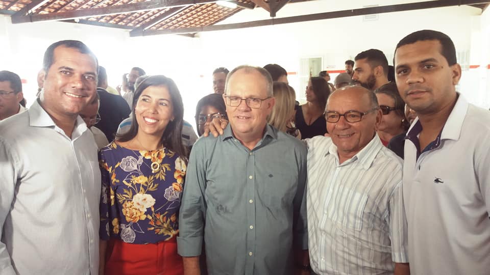 Líder de Riachão em evento do governo em Arauá 
