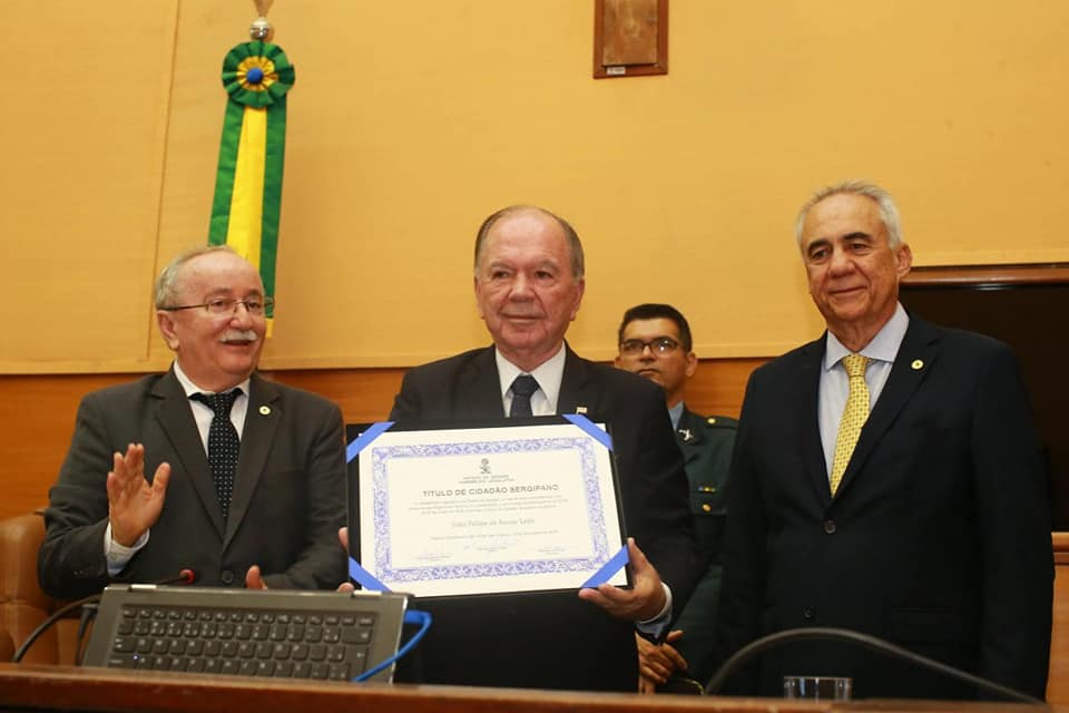 Luciano Bispo comanda solenidade na Alese 