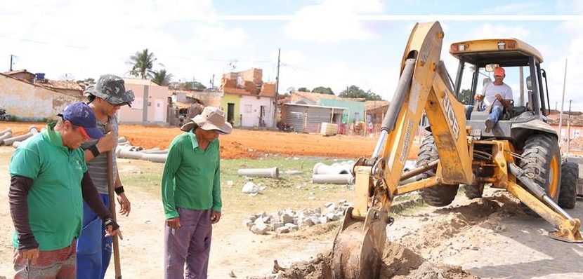 Obra de esgotamento sanitário 