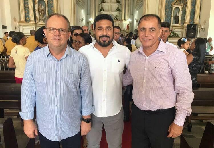 Secretário de Meio Ambiente, Diego Cardoso (ao centro), pode ser o nome de consenso
