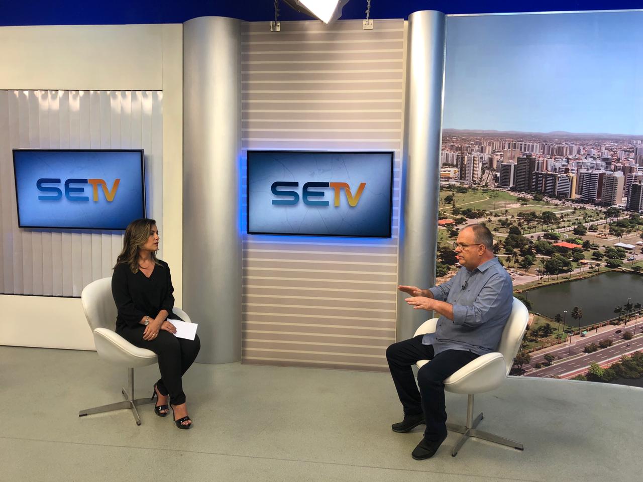 Belivaldo denuncia descaso da prefeitura 