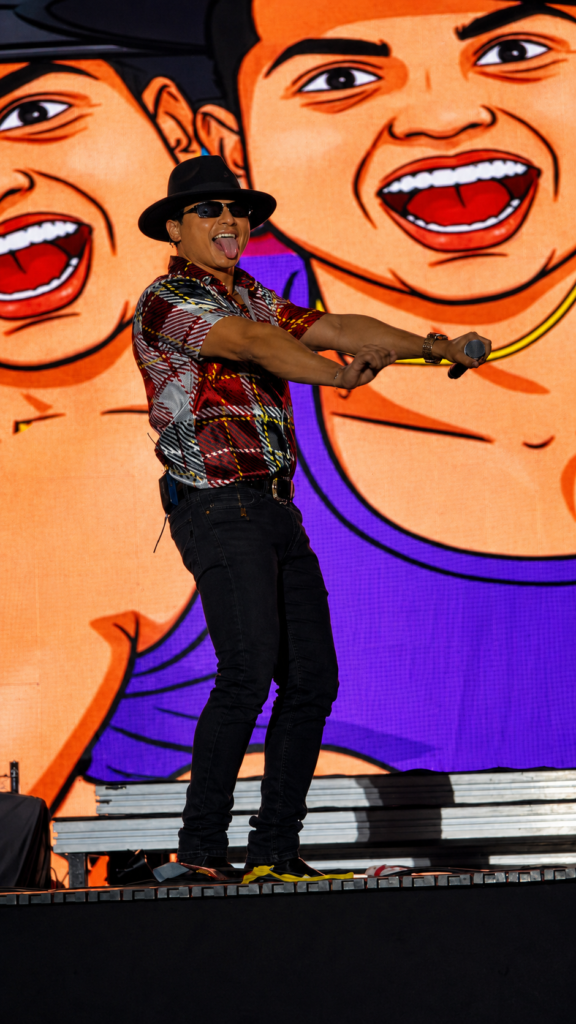Piseiro e irreverência: Filho do Piseiro fecha Arraiá do Povo com festa total 15 6DB21B68 D0D8 4949 A4FE 6BFD83C67700